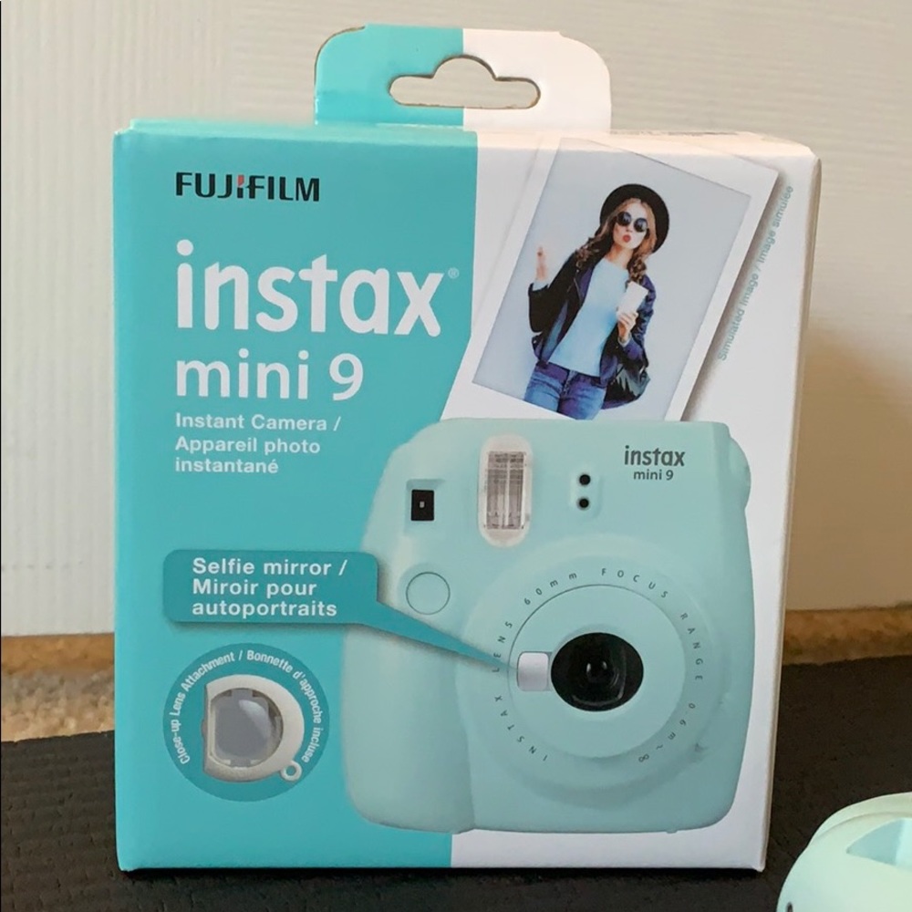 instax mini 9/ polaroid